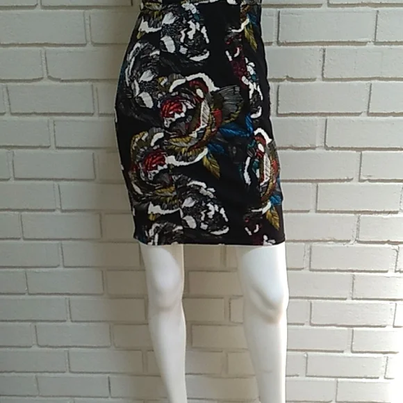 Bailey Blue Deep V Strapless Multicolor Floral Bodycon Mini Dress. Size Small - Picture 3 of 11